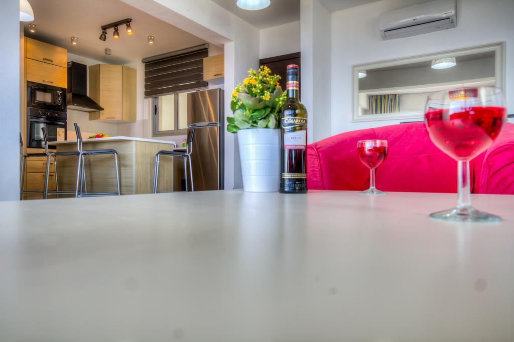Beachfront Trident Protarász Kültér fotó