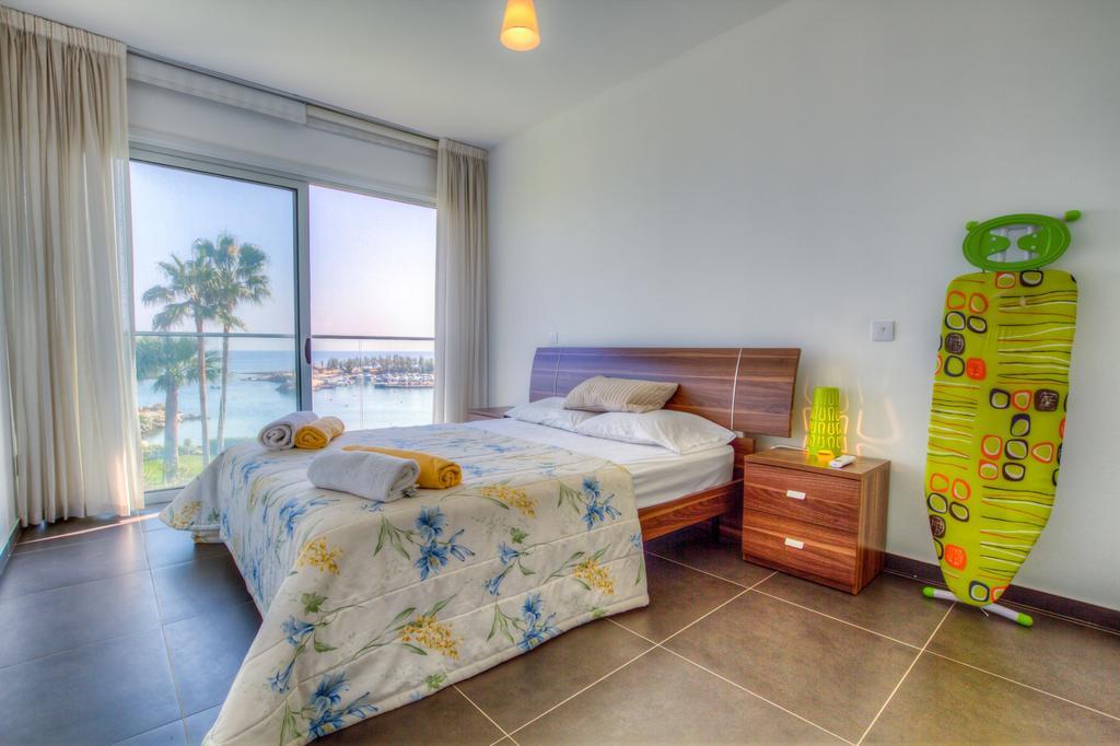 Beachfront Trident Protarász Kültér fotó