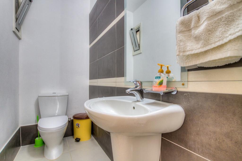 Beachfront Trident Protarász Kültér fotó