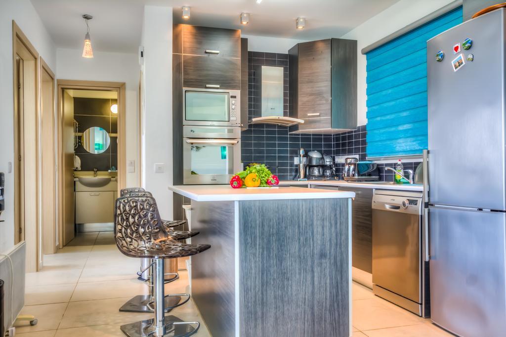 Beachfront Trident Protarász Kültér fotó